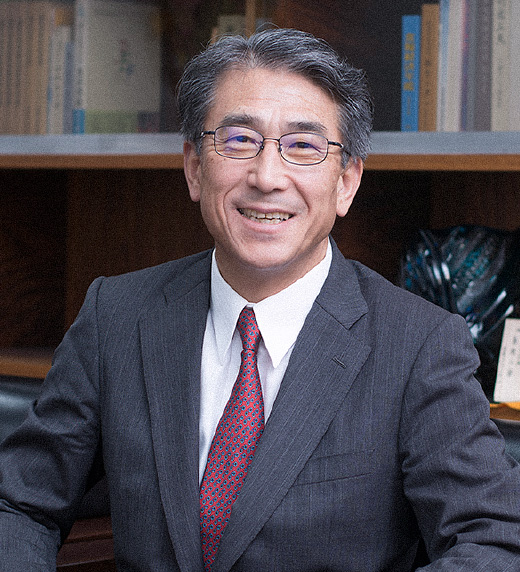 代表取締役　鎌谷 一磨　写真